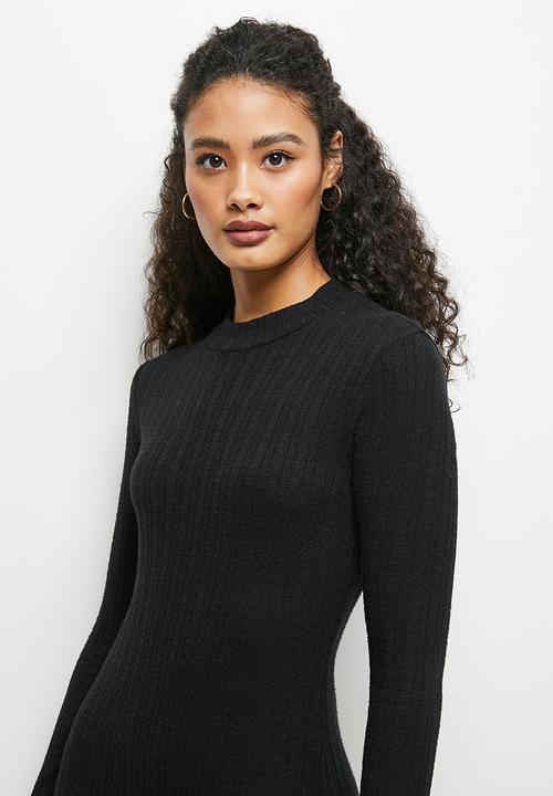 edit - Warm handle swing hem midi - black