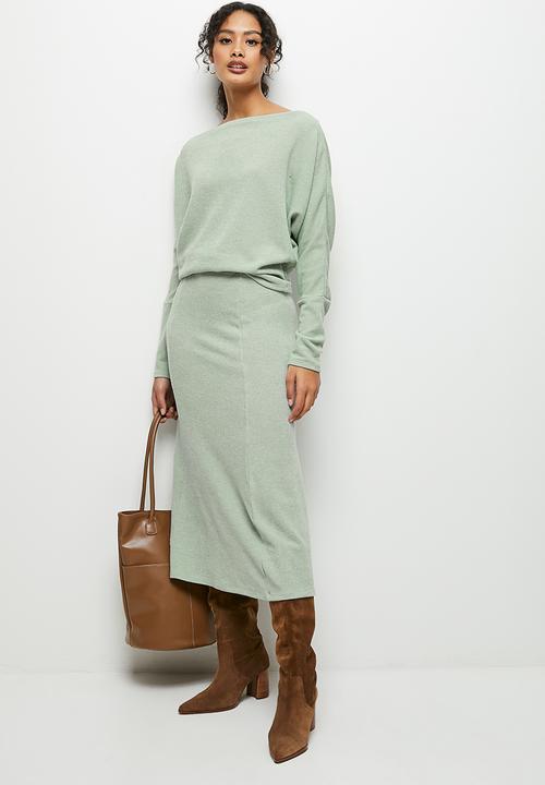 MILLA - Ribbed dolman top - light sage