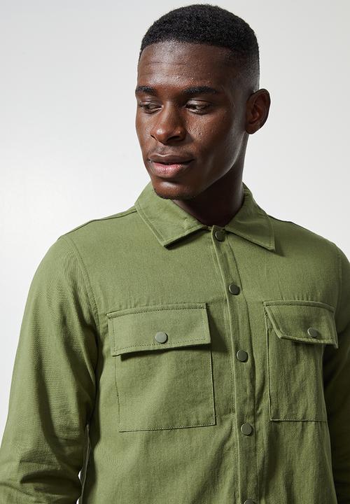 Superbalist - Regular fit double pocket utility shirt - green