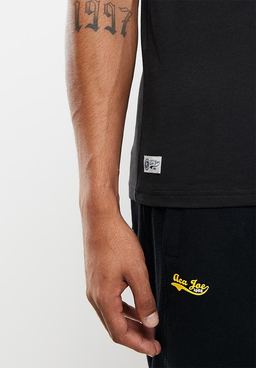 Aca Joe - Aca Joe flock emblem tee - caviar