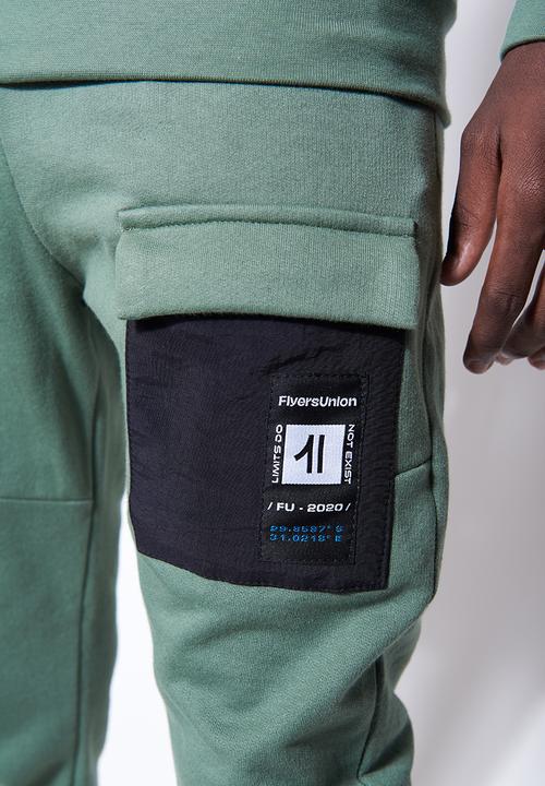 Flyersunion - Jogger with utility pocket - olive