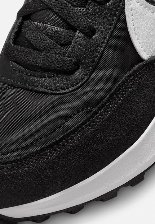 Nike - Waffle Debut