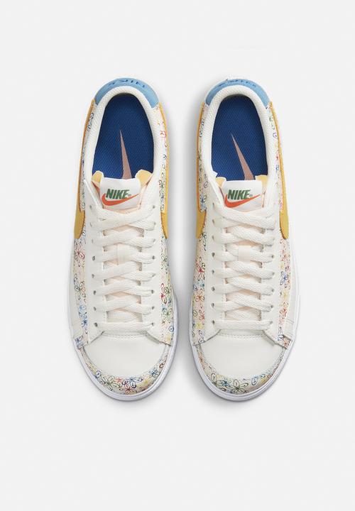 Nike - Wmns blazer lw platform - sail/university blue-vivid sulfur