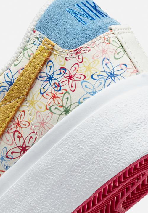 Nike - Wmns blazer lw platform - sail/university blue-vivid sulfur