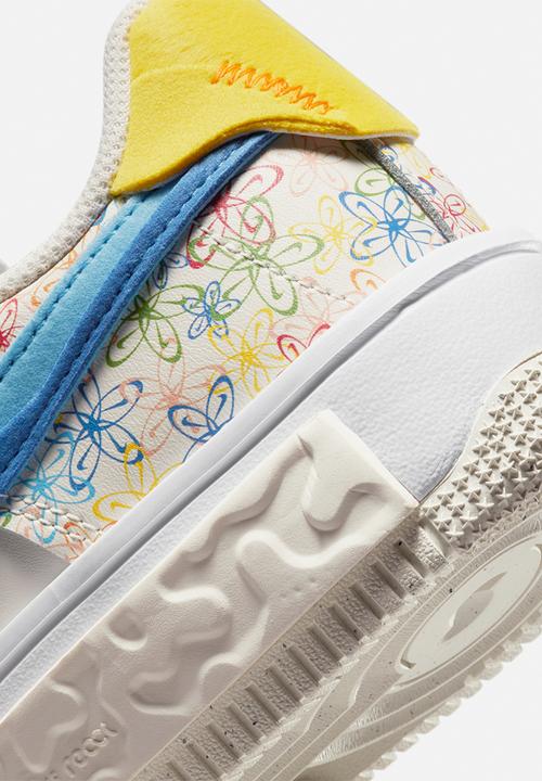 Nike - Wmns air force 1 fontanka - sail/university blue-vivid sulfur