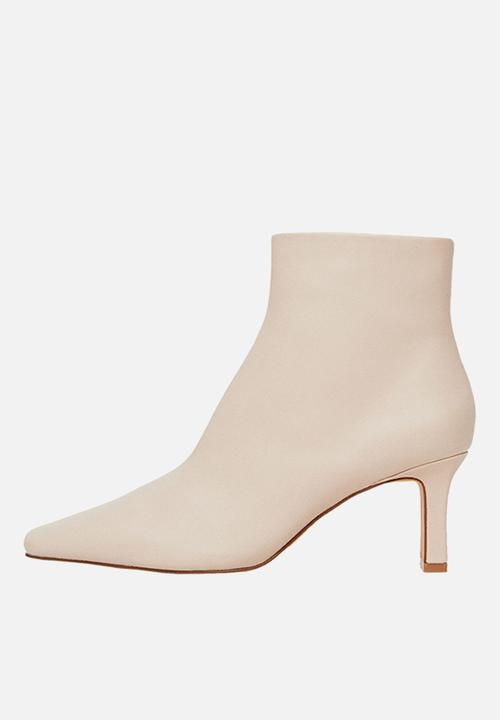 MANGO - Day pointed ankle boot - light beige
