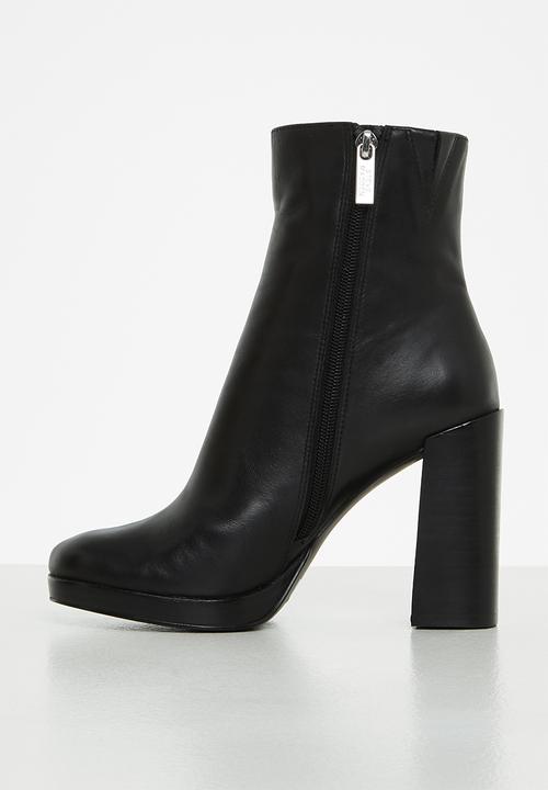 Steve Madden - Main leather ankle boot - black