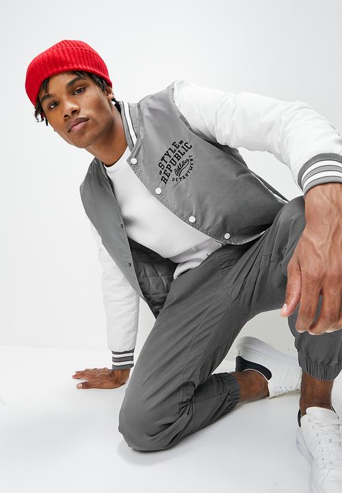 STYLE REPUBLIC - Padded varsity bomber jacket - grey & white