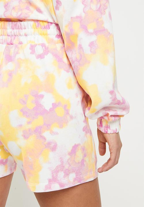 Converse - Twisted classics all over print short - beyond pink