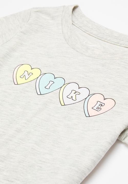 Nike - Nkg sweet hearts - grey