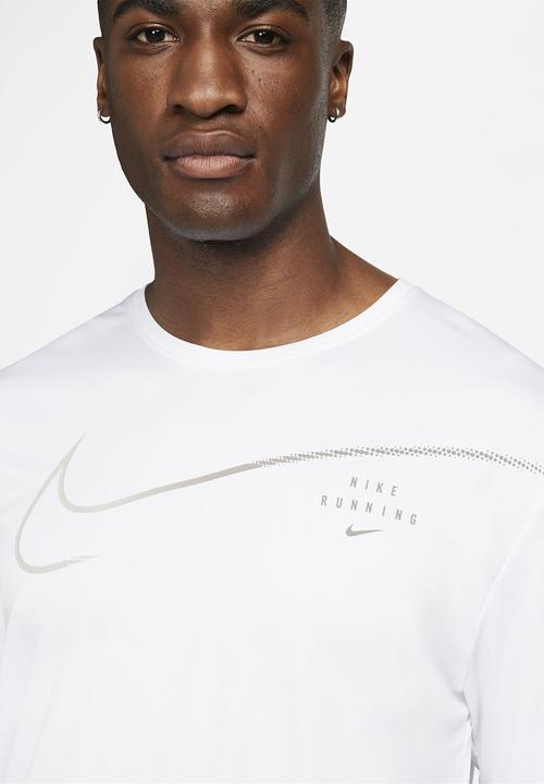 Nike - Dri-FIT Division Miler Men's Running T-Shirt- White