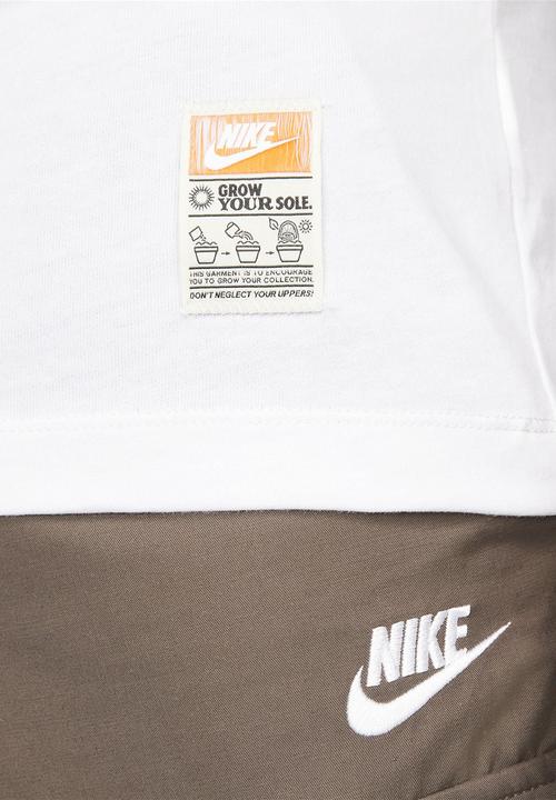 Nike - NSW Sole T-Shirt.- White