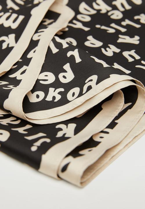 MANGO - Letters print handkerchief - black & neutral 