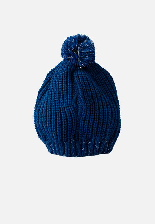Character Group - Cable beanie - minnie mouse