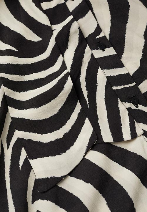 MANGO - Blouse jare - black & cream