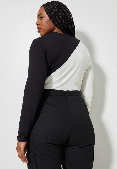 Superbalist - Diagonal colour block top - black & milk