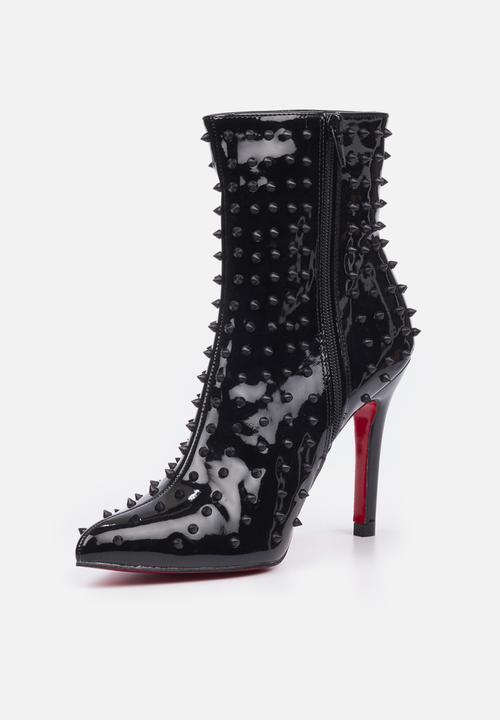 Miss Black - Bomb1 studded ankle boot - black