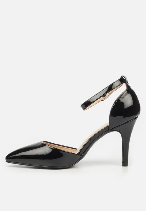 Butterfly Feet - Lexi 1 ankle strap heel - black