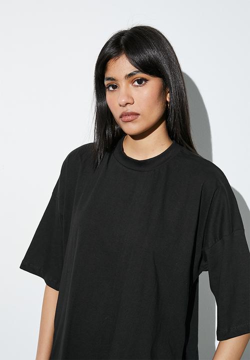 Superbalist - Curved hem longline tee - black