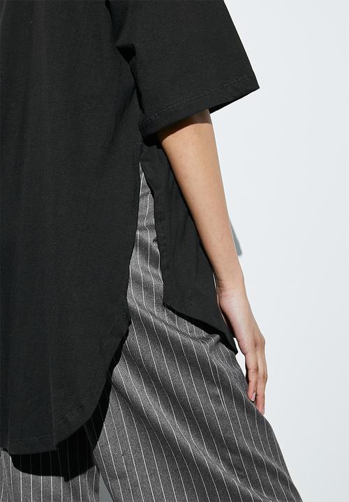 Superbalist - Curved hem longline tee - black