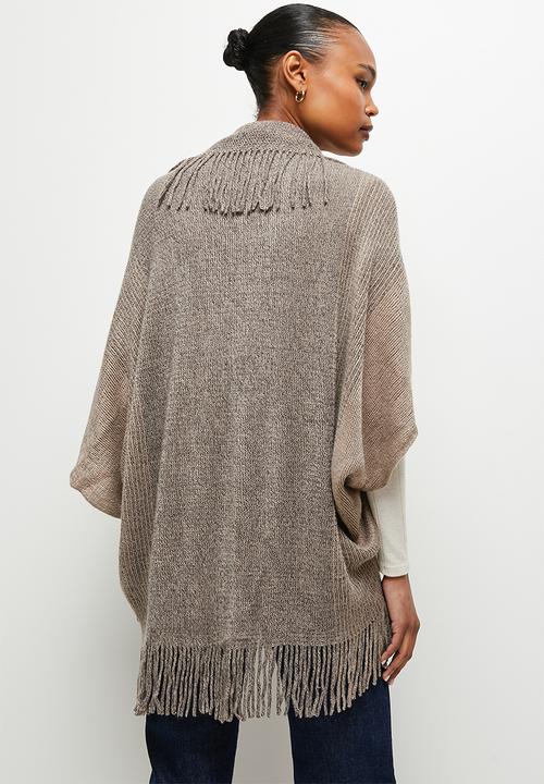 edit - Fringed poncho - beige