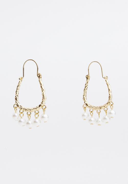 Superbalist - Lidya faux pearl earrings - gold