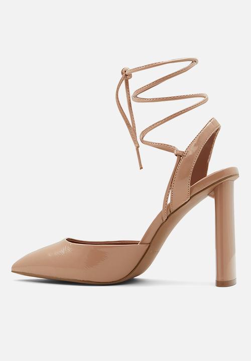 Call It Spring - Nicki court heel - beige