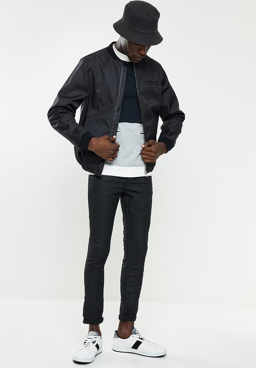 S.P.C.C - Black mamba feather fit  jeans  - black