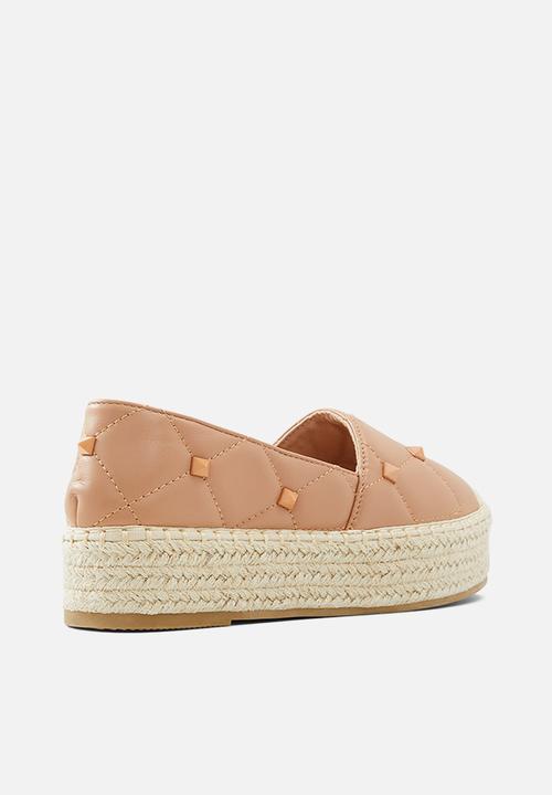 Call It Spring - Belladonna slip on - medium beige