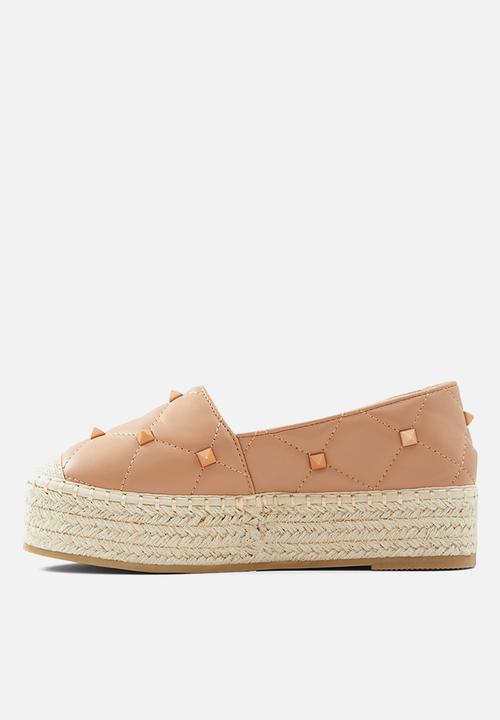 Call It Spring - Belladonna slip on - medium beige