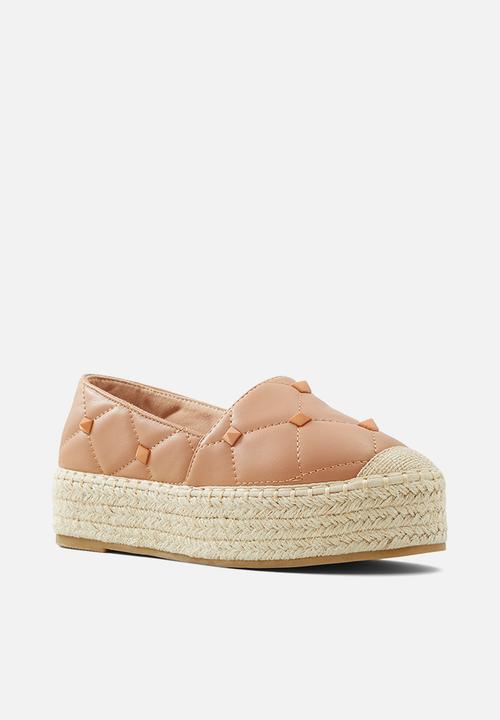 Call It Spring - Belladonna slip on - medium beige