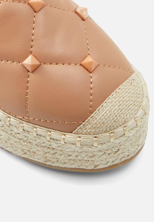 Call It Spring - Belladonna slip on - medium beige