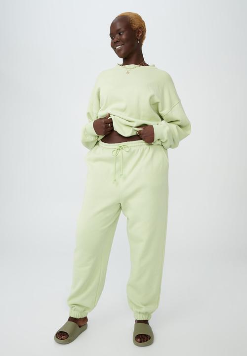 Cotton On - Curve classic trackpant - foam green