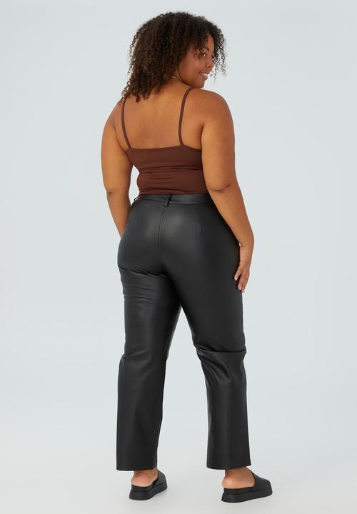 Cotton On - Curve arlow straight vegan leather pant- black