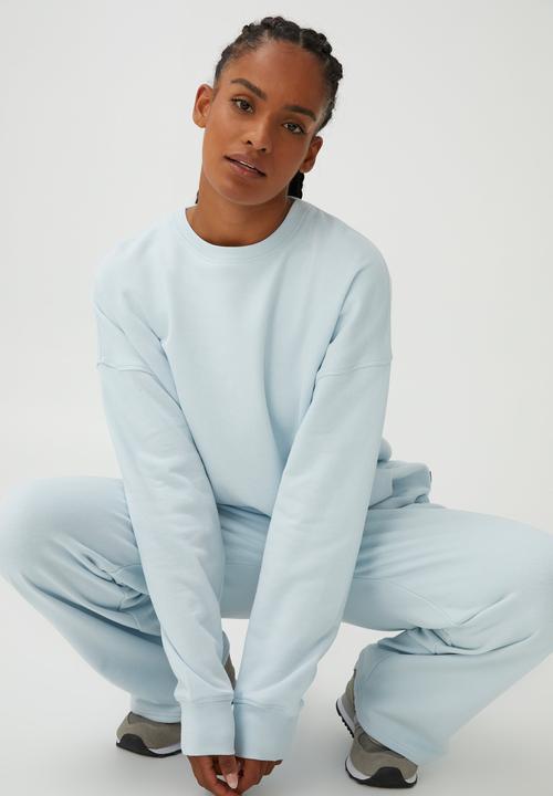 Cotton On - Plush oversized crew - country air