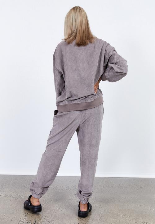 Factorie - Slouchy cord crew - burnt iron