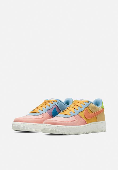 Nike - Air force 1 lv8 nn (gs) - sanded gold/hot curry-wheat grass