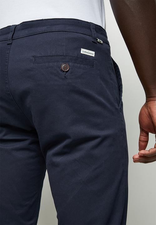 Lark & Crosse - Regular fit stretch chino - navy