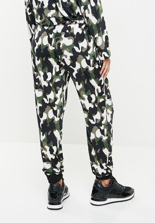SISSY BOY - Tracksuit pant - camo