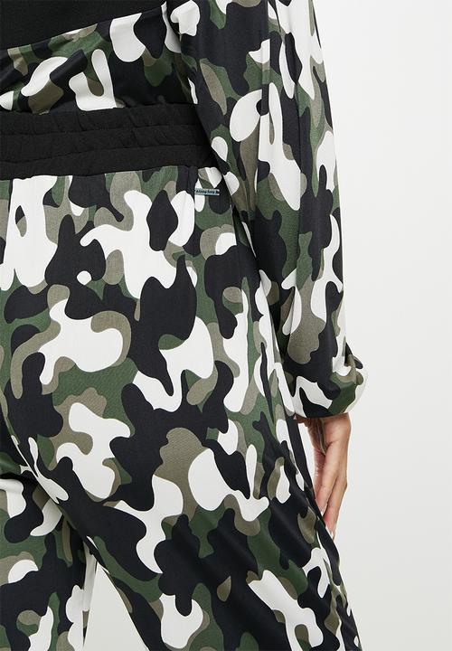 SISSY BOY - Tracksuit pant - camo
