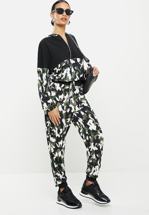 SISSY BOY - Tracksuit pant - camo