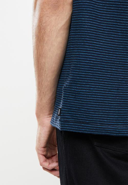 Superdry. - Studios hemp blend tee - navy & blue 