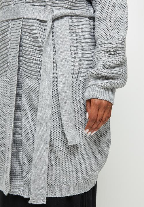 edit Plus - Belted cable cardigan - grey 