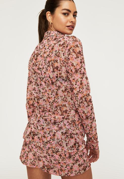Supré  - Monroe long sleeve mesh twist shirt top - havana floral paris pink