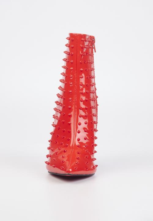 Miss Black - Bomb1 studded ankle boot - red