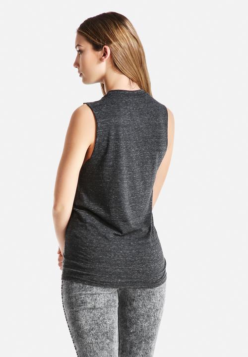 Reason - Can't Even Lipstick Muscle Tee