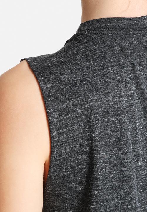 Reason - Can't Even Lipstick Muscle Tee