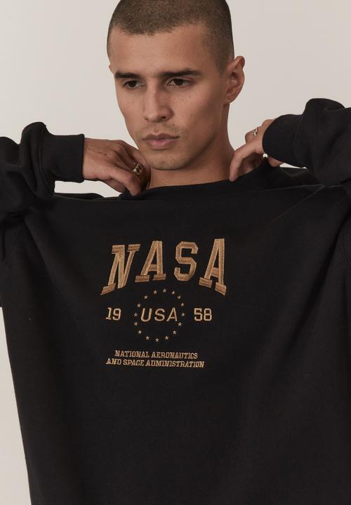 Factorie - Oversized nasa crew - black & gold nasa emb