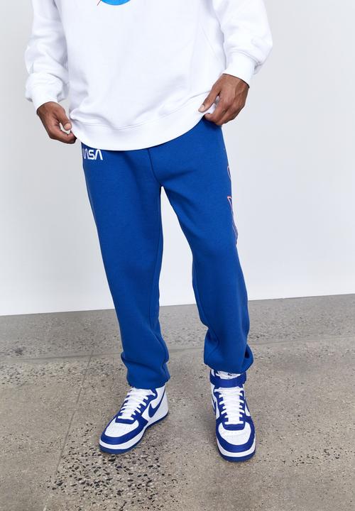 Factorie - Nasa relaxed trackpant - lcn cobalt nasa script