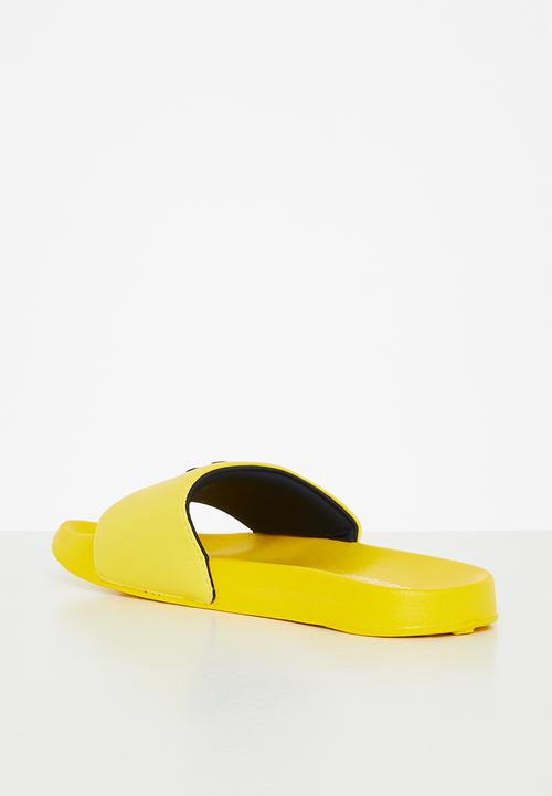 Superdry. - Core pool slide - yellow